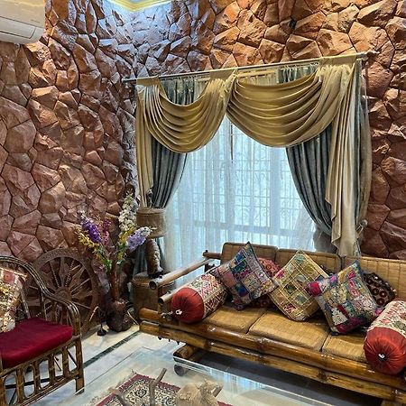 Апартаменти Colonel'S Abode Агра Екстер'єр фото